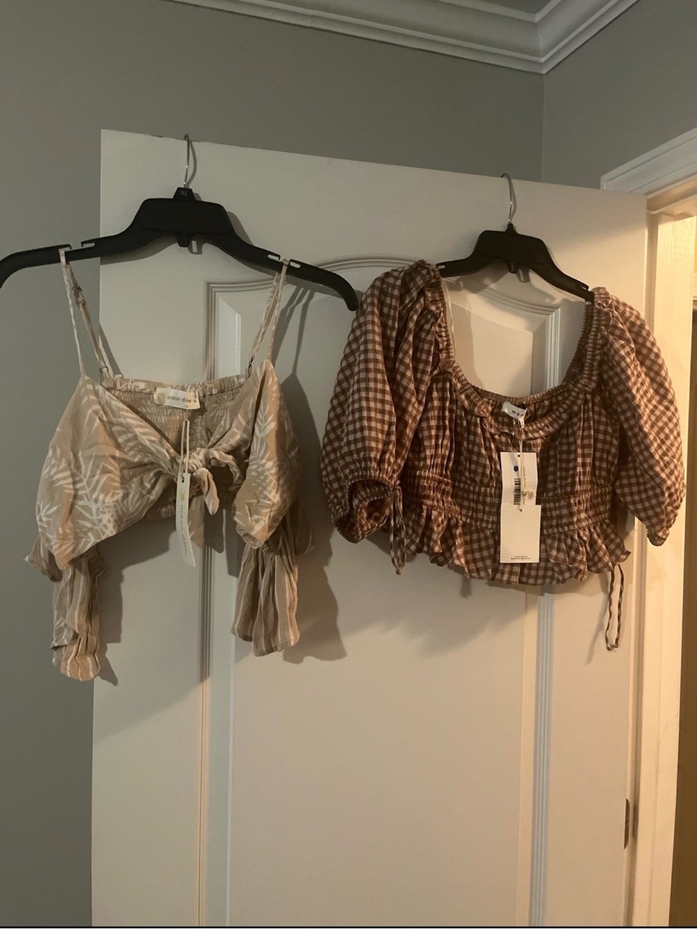 Ocean Drive/Moodi Beige and Brown crop tops! NWT!